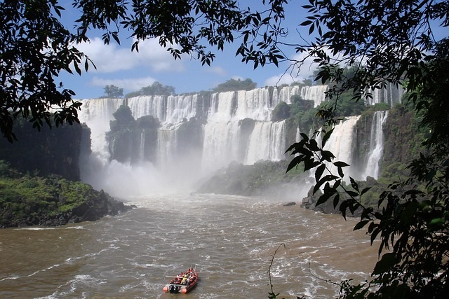 TOUR: BRASILE + CASCATE (??/09/27)